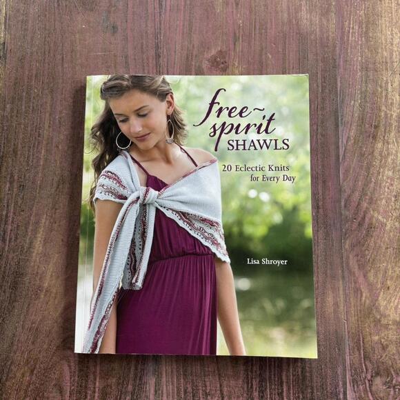 Free-spirit shawls softcover book by Lisa Shroyer. - Picture 1 of 8